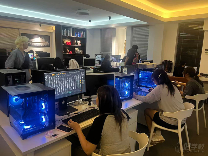 厦门AI+UI+游戏开发全能班 重塑游戏设计与开发新未来